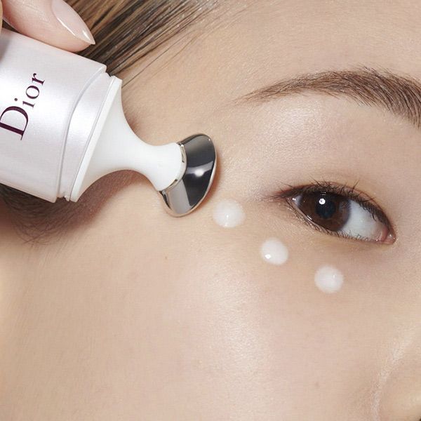 Kem Mắt Dior: Giải Pháp Hoàn Hảo Cho Vùng Da Mắt Sáng Mịn